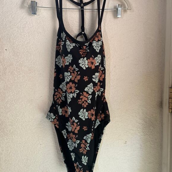 Title Nine York One Piece Swimsuit - Kona - Picture 6 of 7